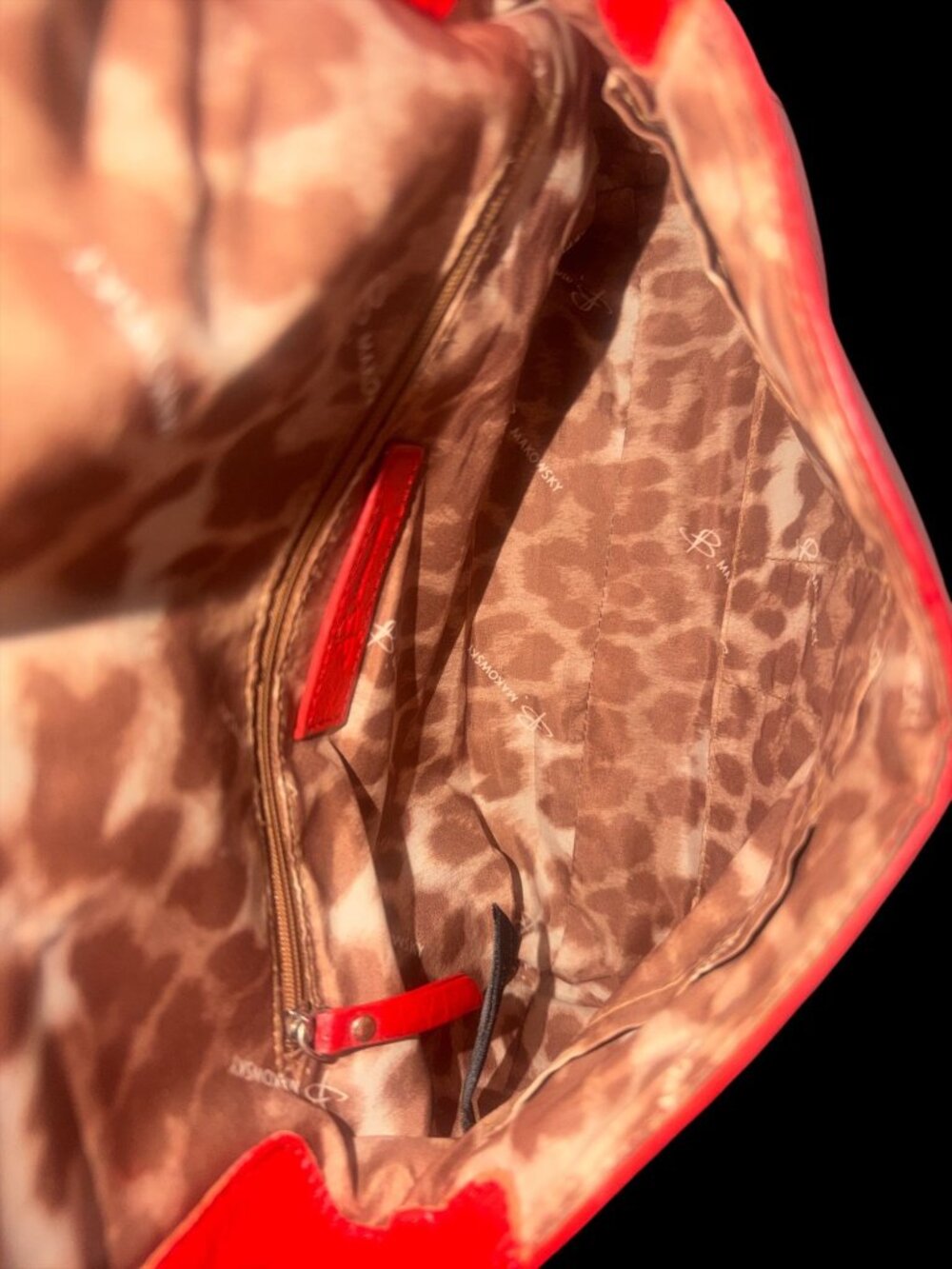 B Makowsky Fold Over Cherry Red Pebbled Leather Crossbody Bag Adjustable Strap - Picture 9 of 11